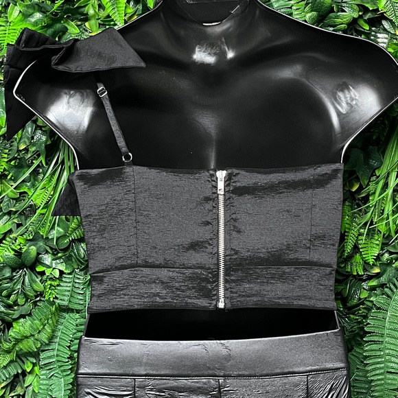 Bebe Top 12 Black One Shoulder Ruffle Sleeveless Party Cocktail Made In USA 3017 - Picture 7 of 8